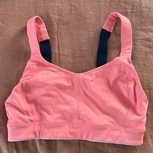 Oiselle Esther sports bra size 4